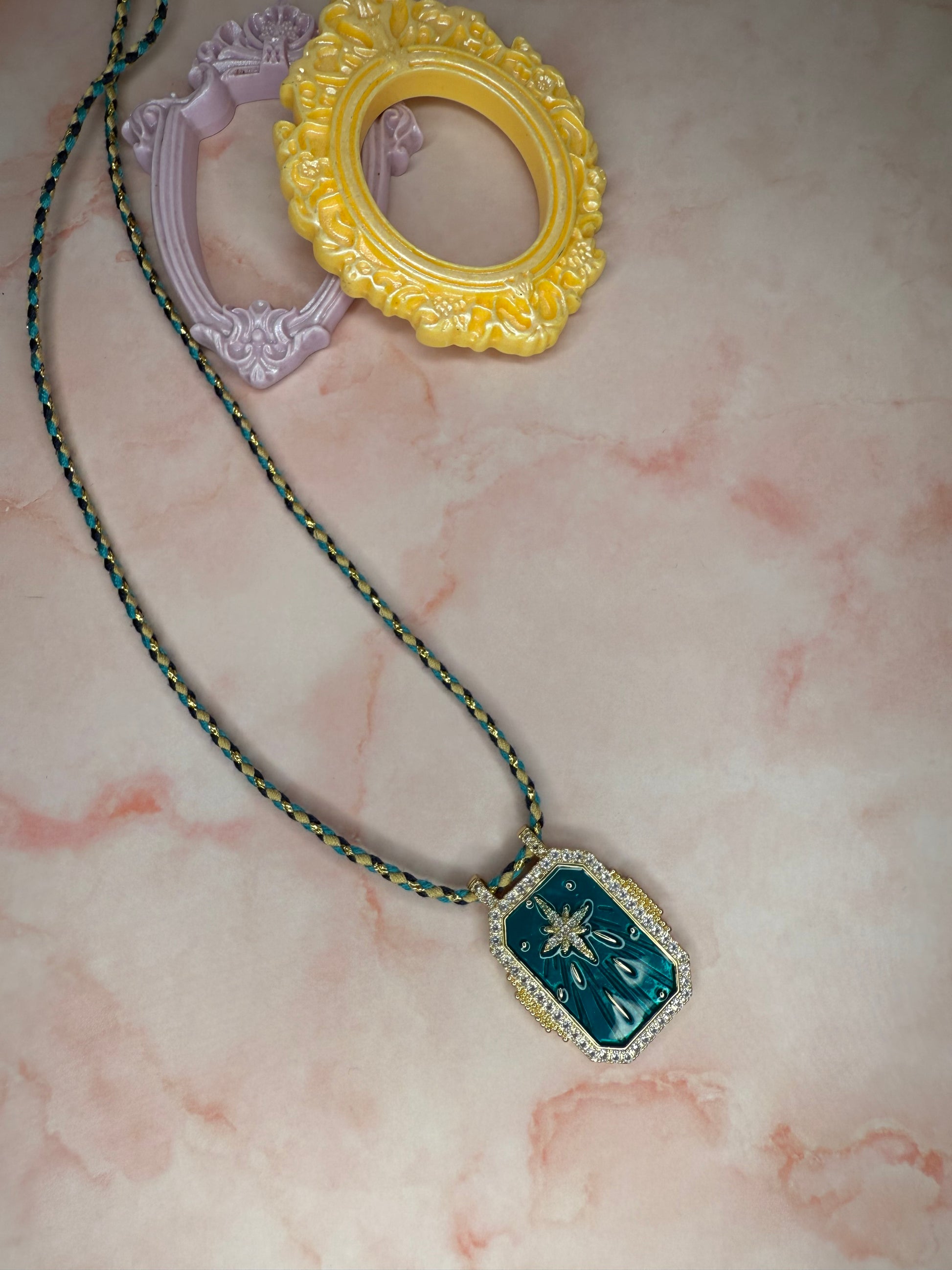 Collana Tag colors