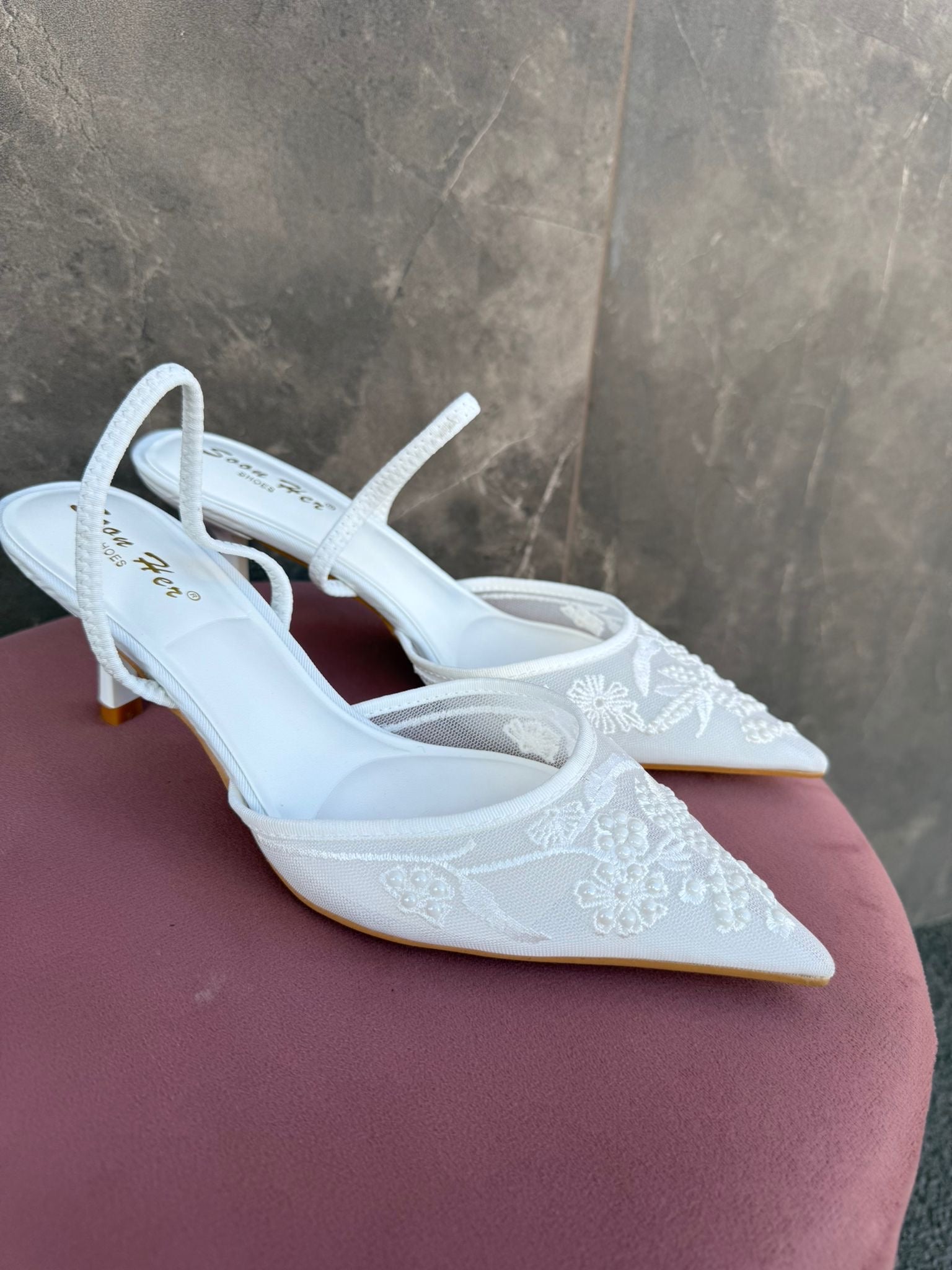 Décolleté Bride