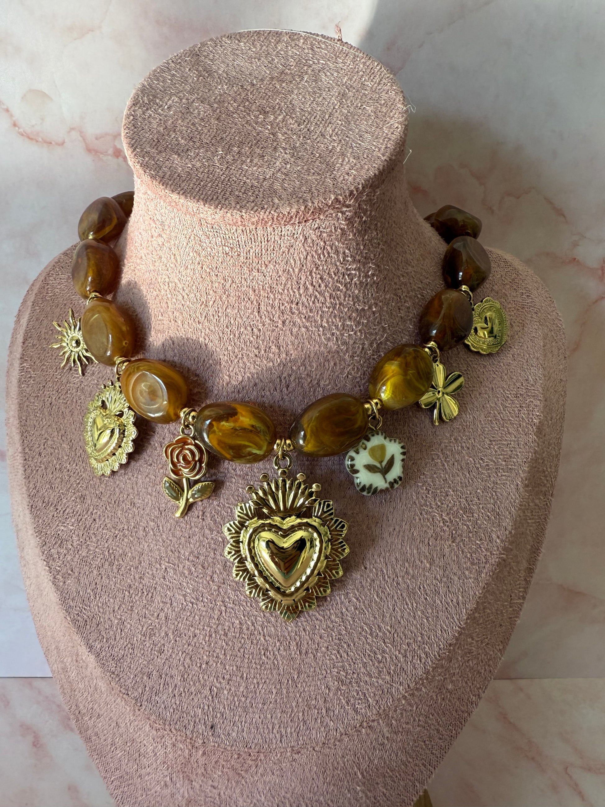 Collana cuore sacro madreperla