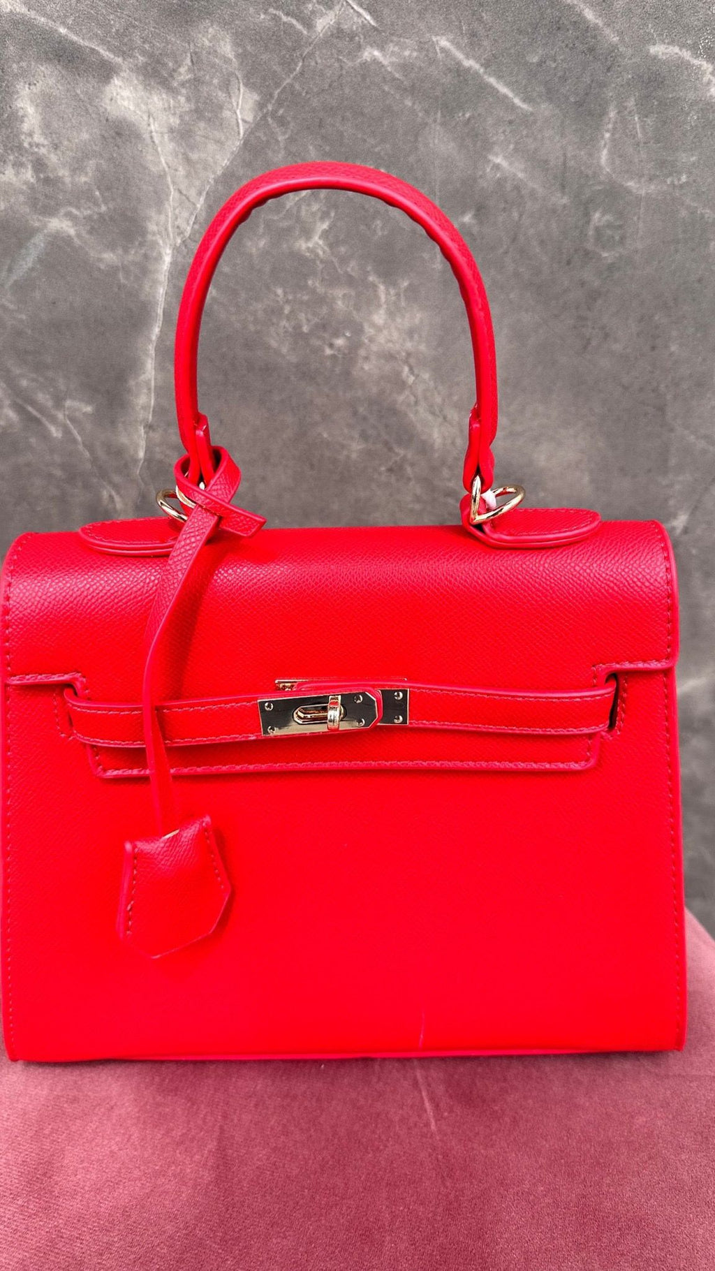 Borsa Kelly