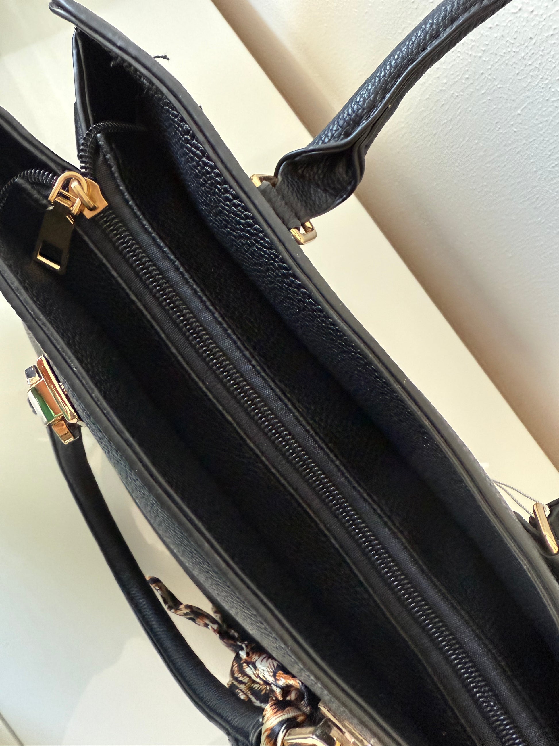 Borsa Anna
