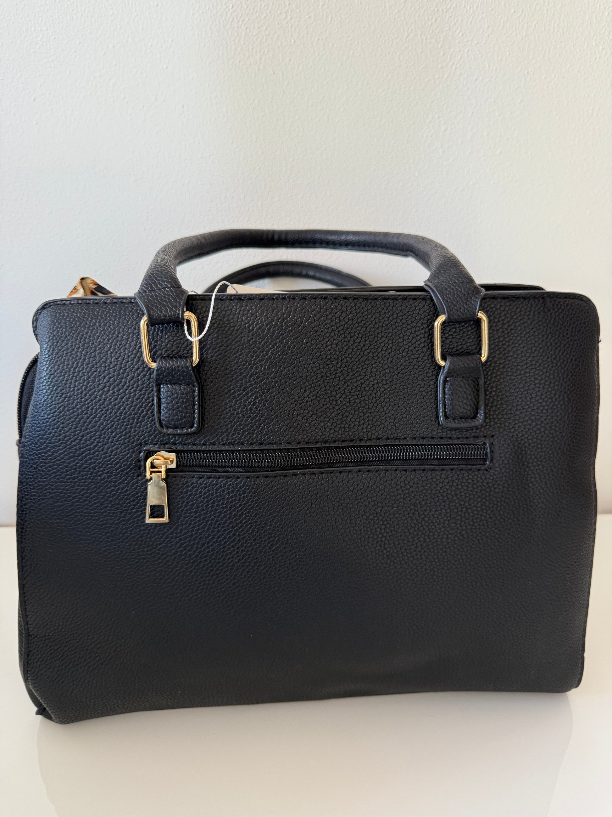 Borsa Anna