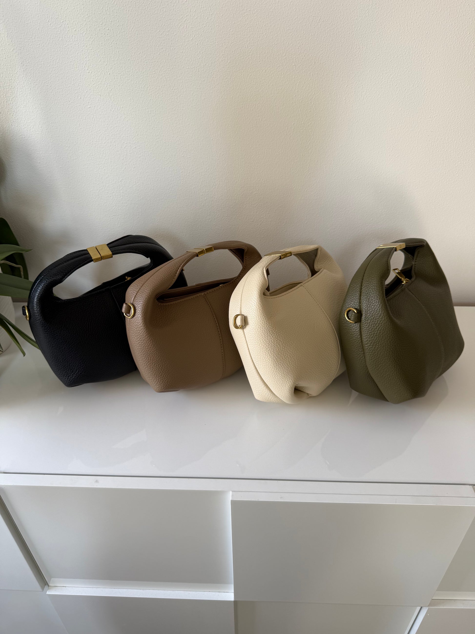 Borsa Hazul