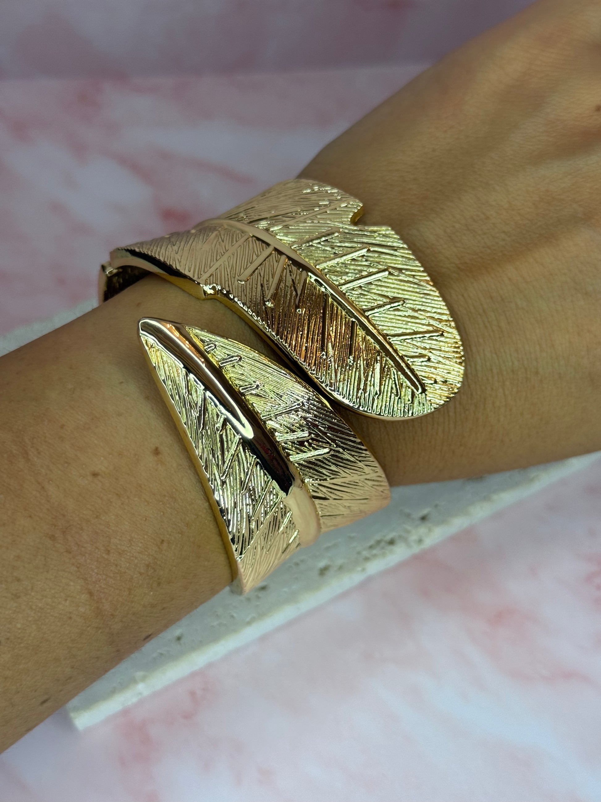 Bracciale rigido Foglie