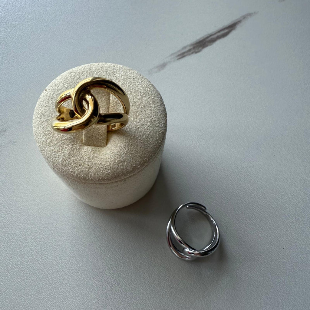 Anello intreccio liscio