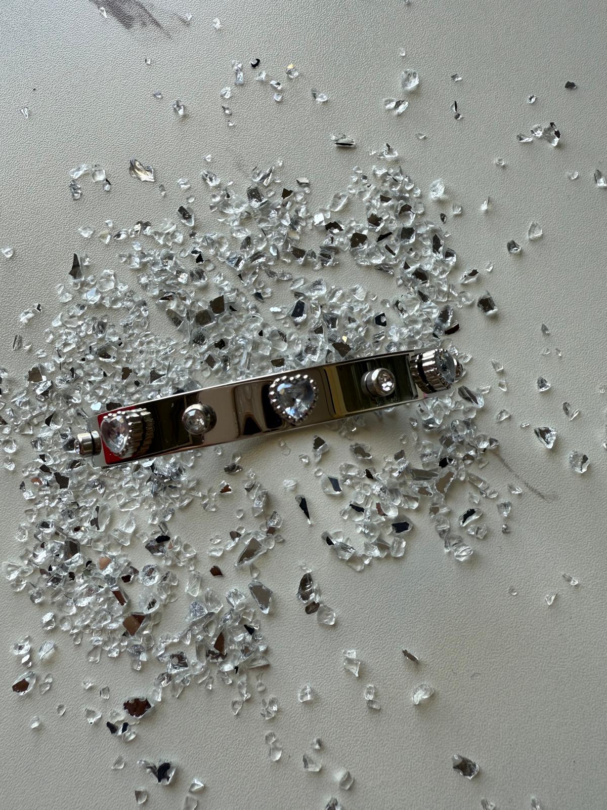 Bracciale rigido heart