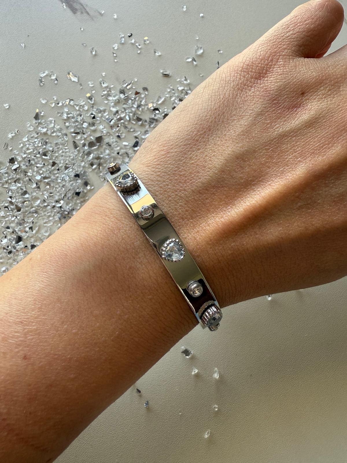 Bracciale rigido heart