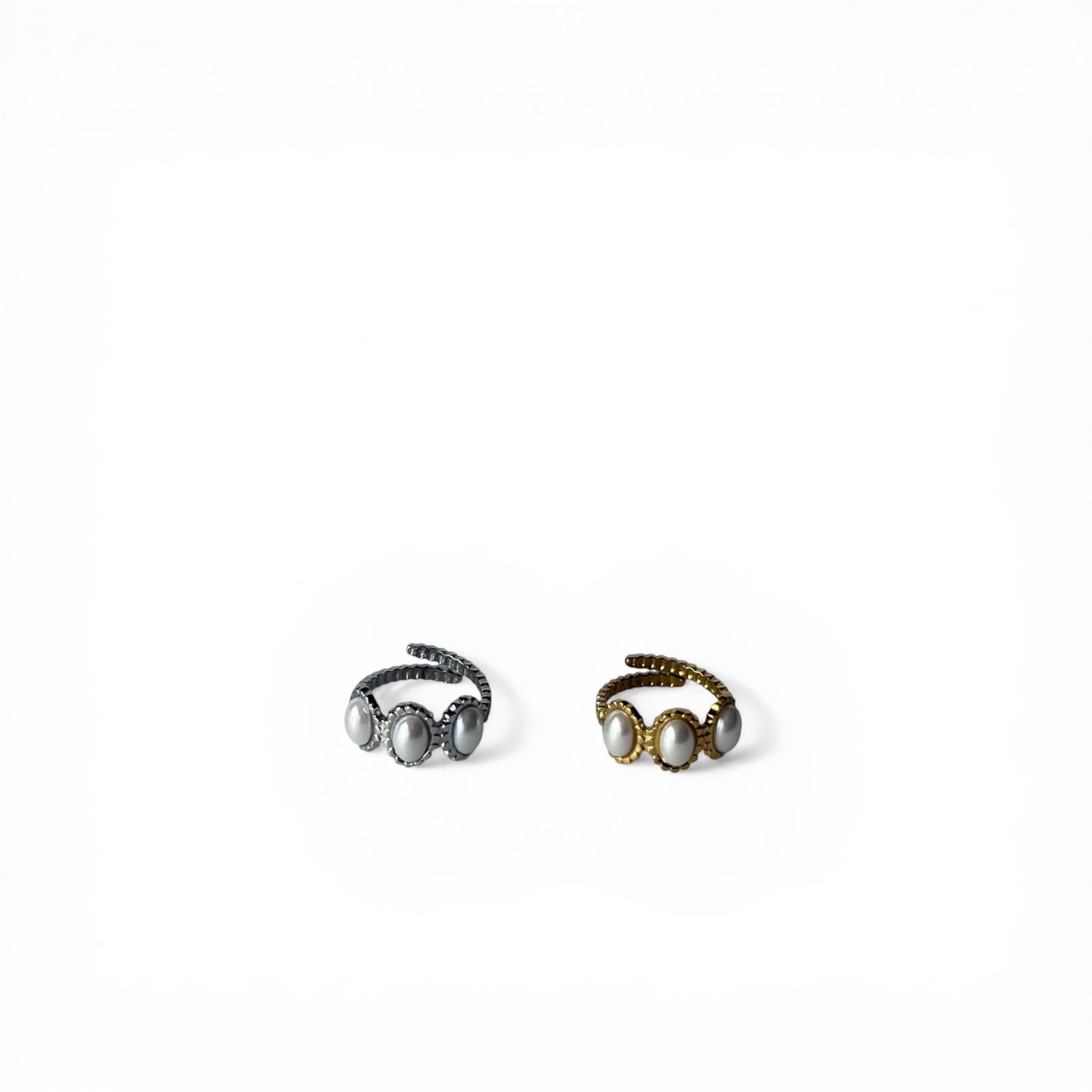 Anello trisperle